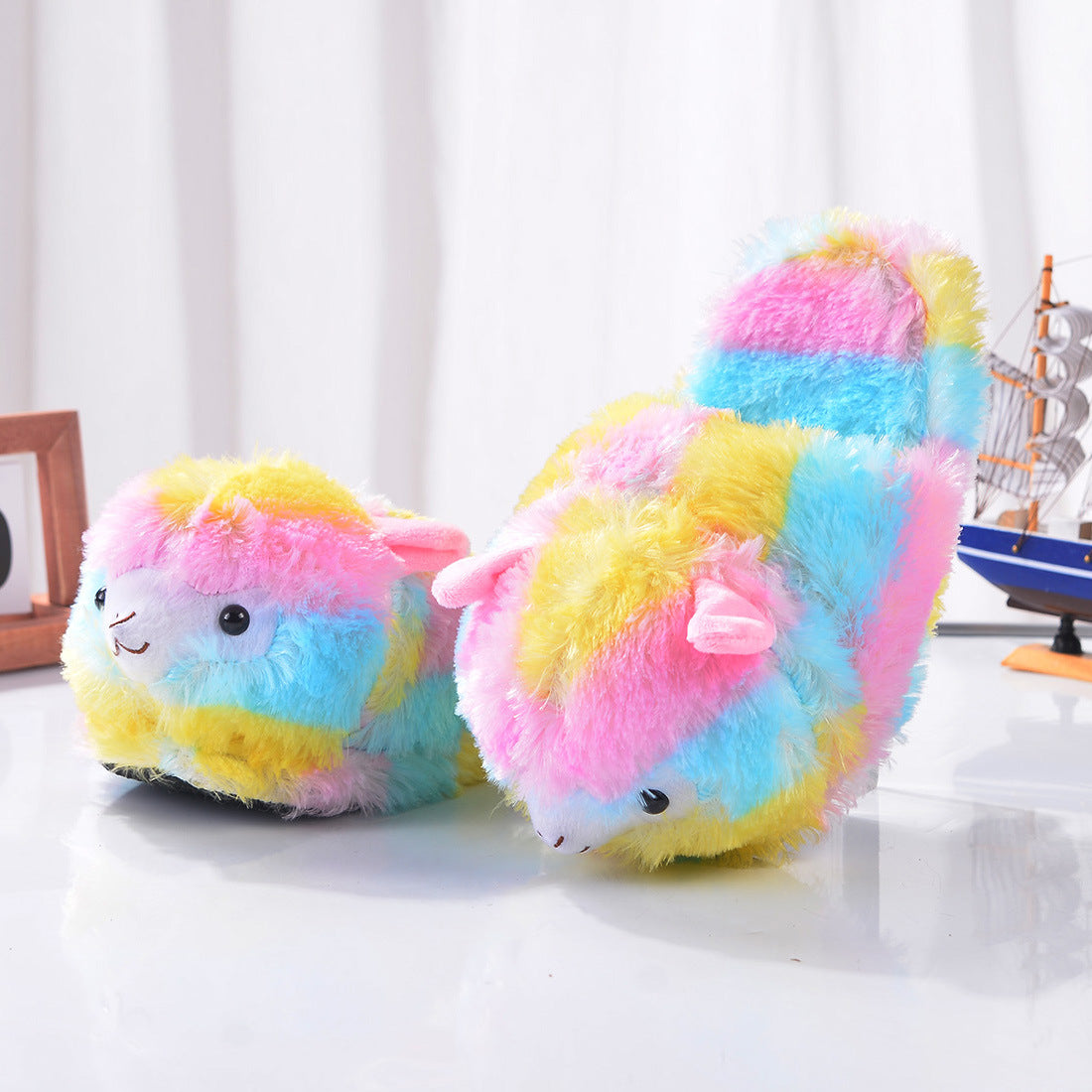 Wholesale All Inclusive Warm Couple Alpaca Plush Slippers